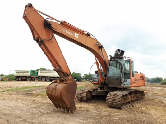ขาย 950,000  HITACHI zx 200-1 ทำงาน 1x,xxx เครื่องดี ปั้มแรง โช่หนา เอวแน่น ไฟฟ้าครบ เอกสารเล่มทะเบียน รถอยู่ จ.ปทุมธานี  090-772-3710 090-772-3708