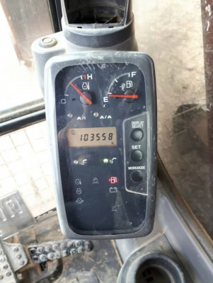 ขาย 950,000  HITACHI zx 200-1 ทำงาน 1x,xxx เครื่องดี ปั้มแรง โช่หนา เอวแน่น ไฟฟ้าครบ เอกสารเล่มทะเบียน รถอยู่ จ.ปทุมธานี  090-772-3710 090-772-3708