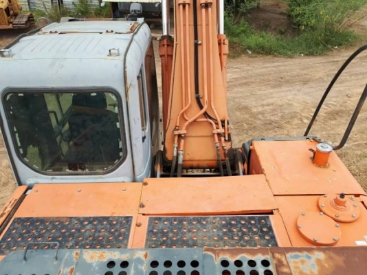ขาย 950,000  HITACHI zx 200-1 ทำงาน 1x,xxx เครื่องดี ปั้มแรง โช่หนา เอวแน่น ไฟฟ้าครบ เอกสารเล่มทะเบียน รถอยู่ จ.ปทุมธานี  090-772-3710 090-772-3708