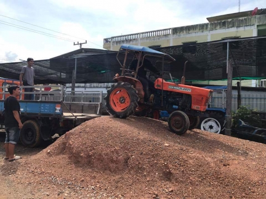 รถเข้าใหม่#ปัญญาแทรคเตอร์..จัดมาให้ครับ ด่วน 40,000 บาท.  คูโบต้า ZL2201ตัวเปล่า สีเดิมๆ สภาพพร้อมใช้ ส่งจ.ลพบุรี