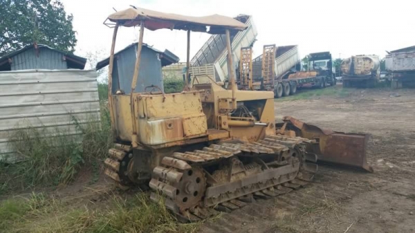 ขาย 145,000 KOMATSU D 20-5 P สไลร์ 6 ทิศทาง เครื่องดี เกียร์แรง ช่วงล่างแน่น แผ่นตีนเป็ด รถพร้อมใช้ รถอยู่ ปทุมธานี 090-772-3710 090-772-3708