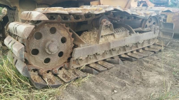 ขาย 145,000 KOMATSU D 20-5 P สไลร์ 6 ทิศทาง เครื่องดี เกียร์แรง ช่วงล่างแน่น แผ่นตีนเป็ด รถพร้อมใช้ รถอยู่ ปทุมธานี 090-772-3710 090-772-3708