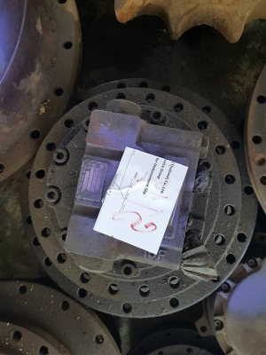 มอเตอร์ตัวเดินไฮดราส PC 120-2 ราคา 80000 เก่านอกญี่ปุ่น ครบลูก