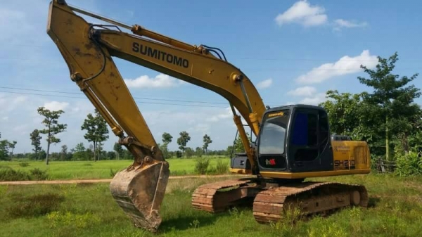 ขาย 790,000  SUMITOMO SH 200-3 ทำงาน 9,324 ชม. ไฟฟ้าครบ  เครื่องดี ปั้มแรง โช่หนา เอวแน่น แอร์เย็น  เอกสารเล่มทะเบียน รถอยู่ จ.บุรีรัมย์ อ.นางรอง 090-772-3710 090-772-3708