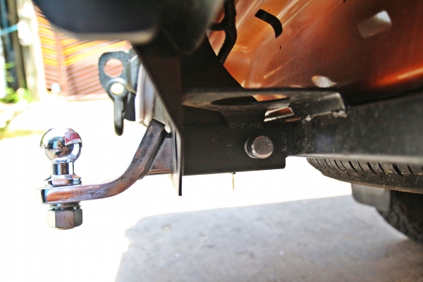 ชุดหัวลากเทเลอร์ชุบโครเมียมติดท้ายรถพร้อมหัวบอลและตัวล๊อค1500บ.