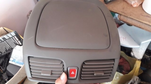 กรอบเก๊ะกลาง NISSAN SUNNY NEO กรอบเก๊ะกลาง NISSAN SUNNY NEO