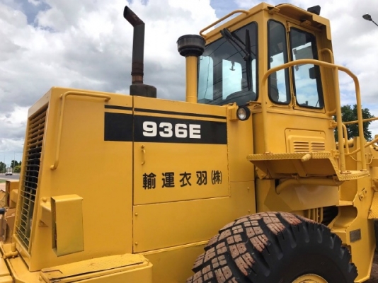 ขายรถตักล้อยาง CAT 936 รถนอกนำเข้าเองจากญี่ปุ่น สภาพสวยพร้อมใช้งาน มีVDOการทำงานครับ ขายรถตักล้อยาง CAT 936 รถนอกนำเข้าเองจากญี่ปุ่น สภาพสวยพร้อมใช้งาน มีVDOการทำงานครับ