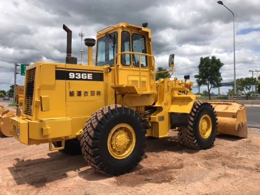 ขายรถตักล้อยาง CAT 936 รถนอกนำเข้าเองจากญี่ปุ่น สภาพสวยพร้อมใช้งาน มีVDOการทำงานครับ ขายรถตักล้อยาง CAT 936 รถนอกนำเข้าเองจากญี่ปุ่น สภาพสวยพร้อมใช้งาน มีVDOการทำงานครับ