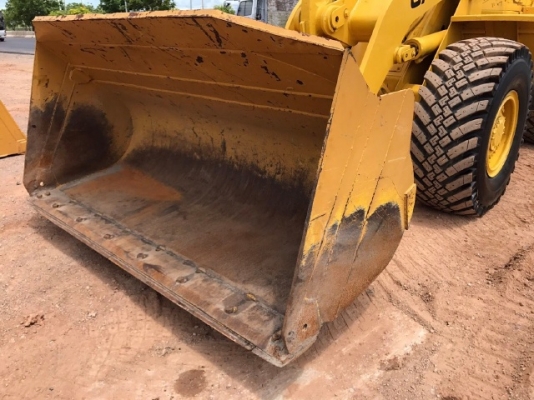 ขายรถตักล้อยาง CAT 936 รถนอกนำเข้าเองจากญี่ปุ่น สภาพสวยพร้อมใช้งาน มีVDOการทำงานครับ ขายรถตักล้อยาง CAT 936 รถนอกนำเข้าเองจากญี่ปุ่น สภาพสวยพร้อมใช้งาน มีVDOการทำงานครับ