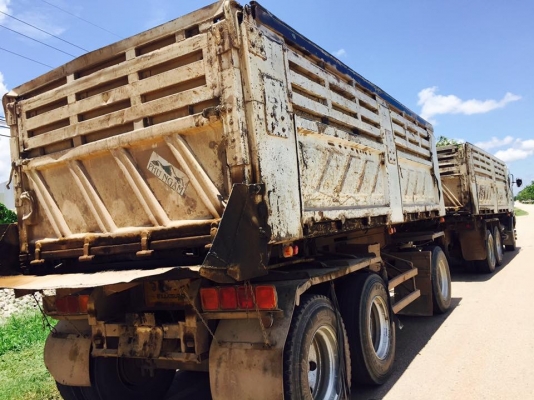 Hino 320 แรง ปี 48 กระบะดัมพ์สามมิตรแม่ลูก 3 เพลาแท้ พร้อมใช้งาน