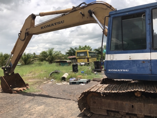 "390,000"ขายเเบคโฮ200-3