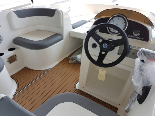 เรือใหม่ พร้อมประกัน 2016 Bayliner 16 ฟุต เครื่อง 60 แรง 4 จังหวะ