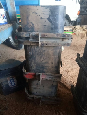 ขายถังน้ำมันสิบล้อ 2 ลูกครับ ราคาต่อรองได้ครับ