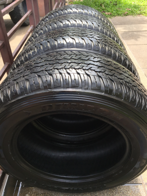 ยาง Dunlop 265 60 18 ปลายปี15 ดอกเต็ม ใช้ยาว ราคไม่แพง