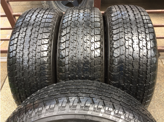 ยาง Bridgestone 255 65 17 ปลายปี16 ดอกเต็ม ไม่มีปะ ใช้ยาว ราคาไม่แพง