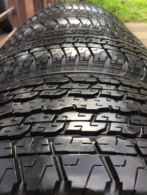 ยาง Bridgestone 255 65 17 ปลายปี16 ดอกเต็ม ไม่มีปะ ใช้ยาว ราคาไม่แพง