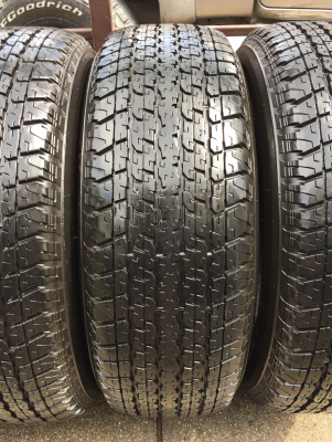 ยาง Bridgestone 255 65 17 ปลายปี16 ดอกเต็ม ไม่มีปะ ใช้ยาว ราคาไม่แพง