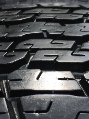 ยาง Bridgestone 255 65 17 ปลายปี16 ดอกเต็ม ไม่มีปะ ใช้ยาว ราคาไม่แพง