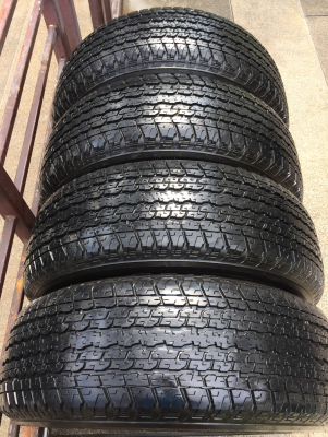 ยาง Bridgestone 255 65 17 ปลายปี16 ดอกเต็ม ไม่มีปะ ใช้ยาว ราคาไม่แพง