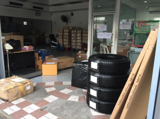 ยาง Bridgestone 255 65 17 ปลายปี16 ดอกเต็ม ไม่มีปะ ใช้ยาว ราคาไม่แพง