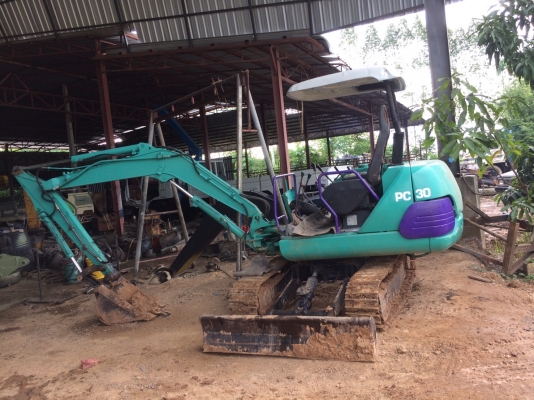 KOMATSU PC 30-7  สภาพพร้อมใช้งาน เจ้าของขายเองราคาต่อรองใด้
