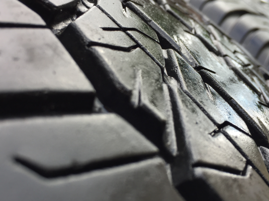 ยาง Dunlop 265 65 17 ปี16 ดอกเต็ม ใช้ยาว ราคาไม่แพง