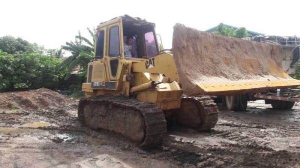 ขาย 499,000 บาท CATTERPILAR 953 เครื่องดี ปั้มแรง โช่หนา เอกสารเล่มทะเบียน รถอยู่ จ.ยโสธร โทร&ไอดีไลน์ 0610710295 ขาย 499,000 บาท CATTERPILAR 953 เครื่องดี ปั้มแรง โช่หนา เอกสารเล่มทะเบียน รถอยู่ จ.ยโสธร โทร&ไอดีไลน์ 0610710295