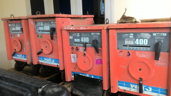 ขายตู้เชื่อมพลัง400แอมป์ใช้ไฟฟ้า220v พร้อมใช้งานครับ0876743909