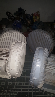 ขายริงโบลเวอร์ ดูดเป่า ฮิตาชิ VB-080-E 5.3KW มี 4 ตัวๆละ 20,000 บาทหนัก109กิโล/ตัว ขายริงโบลเวอร์ ดูดเป่า ฮิตาชิ VB-080-E 5.3KW มี 4 ตัวๆละ 20,000 บาทหนัก109กิโล/ตัว