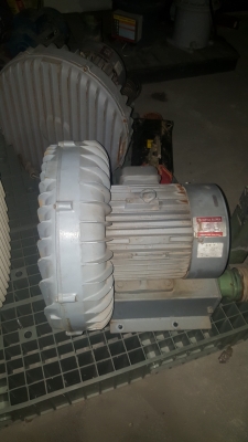 ขายริงโบลเวอร์ ดูดเป่า ฮิตาชิ VB-080-E 5.3KW มี 4 ตัวๆละ 20,000 บาทหนัก109กิโล/ตัว ขายริงโบลเวอร์ ดูดเป่า ฮิตาชิ VB-080-E 5.3KW มี 4 ตัวๆละ 20,000 บาทหนัก109กิโล/ตัว