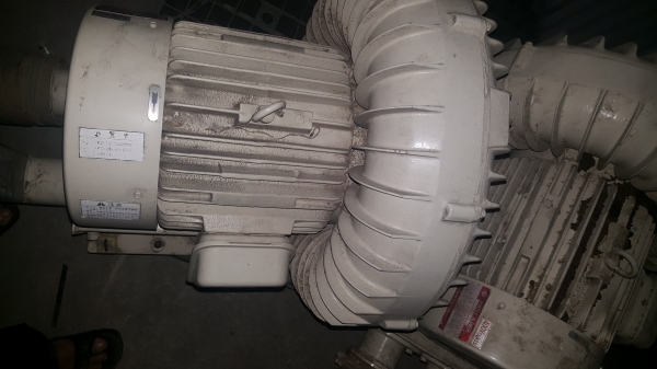 ขายริงโบลเวอร์ ดูดเป่า ฮิตาชิ VB-080-E 5.3KW มี 4 ตัวๆละ 20,000 บาทหนัก109กิโล/ตัว ขายริงโบลเวอร์ ดูดเป่า ฮิตาชิ VB-080-E 5.3KW มี 4 ตัวๆละ 20,000 บาทหนัก109กิโล/ตัว