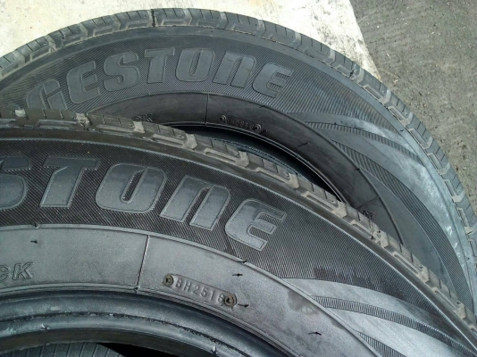 195R14 BRIDGESTONE LEO 677 มี 2 เส้น ปี16 มีกินข้าง ไม่มีรั่ว โทร.081-427-3941 195R14 BRIDGESTONE LEO 677 มี 2 เส้น ปี16 มีกินข้าง ไม่มีรั่ว โทร.081-427-3941