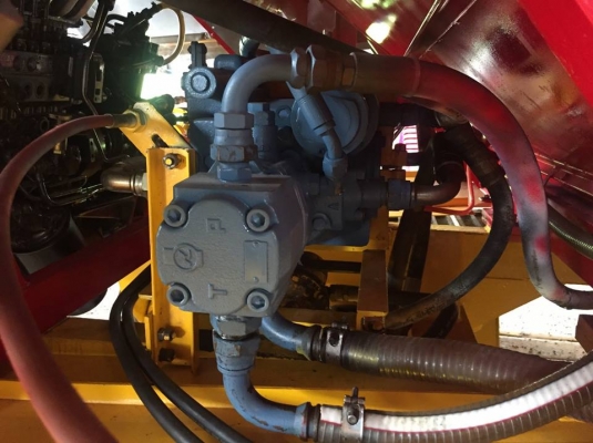 ขายรถเกี่ยว เจ้าช้างไวไฟปี53บิ้วใหม่ทั้งคัน เครื่อง260ปั๊ม23ช่วงล่าง12 ช่วงล่างใหม่พร้อมลุยงาน