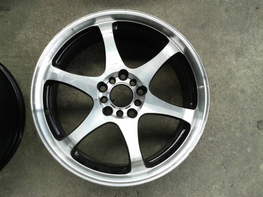 ขอบ17นิ้ว5รู100/114 ชุดนี้ ราคา 5300 บาท