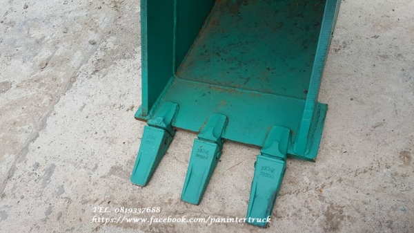 สินค้าใหม่ ประกอบนอก ขายถูกด่วนๆ BUCKET บุ๊งกี๋สำหรับรถขุดไซค์100 ,120, 135 /สลัก 65 มิล/ แบบปากแคบ -ธรรมดา / 3 ฟัน / ราคาเพียง(ใบละ)19,000 บาท สนใจรีบติดต่อ 0819337688
