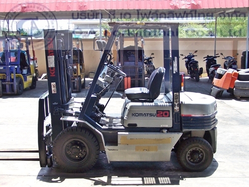 ขาย รถโฟล์คลิฟท์ KOMATSU รุ่น FG20-11