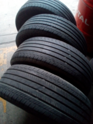215/60R16  MAXXIS WALTZ NS800 ปี15 ปียังใหม่ๆ ชุด 4 เส้น 1800 บาท โทร.081-427-3941
