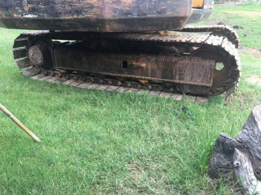 ขาย 255,000 KOMATSU PC100-3 สภาพสวย พร้อมใช้งาน เครื่องปั้มดี โซ่ช่วงล่างสวย เอวแน่น รถทำงานดีเร็วไม่โหลด เอกสารแจ้งจำหน่าย รถอยู่ จ.ร้อยเอ็ด 090-772-3710 090-772-3708