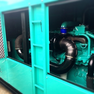 เครื่องปั่นไฟCUMMINS 300 KVA.USA.ราคาพิเศษ พร้อมชุดAUTO รับประกัน 2 ปี