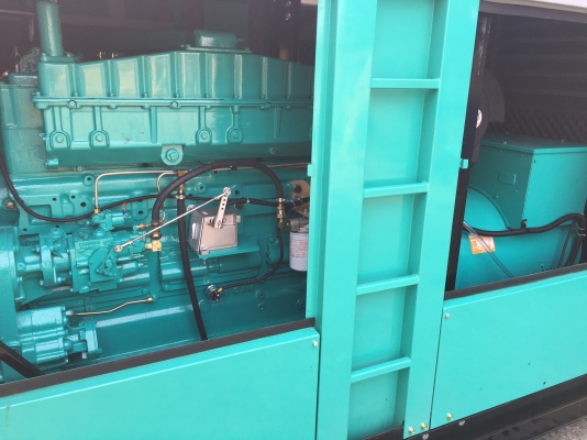 เครื่องปั่นไฟCUMMINS 300 KVA.USA.ราคาพิเศษ พร้อมชุดAUTO รับประกัน 2 ปี