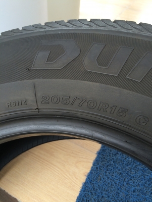 ยาง 205/70/15 BRIDGESTONE R611 ปี 14 (2 เส้น)
