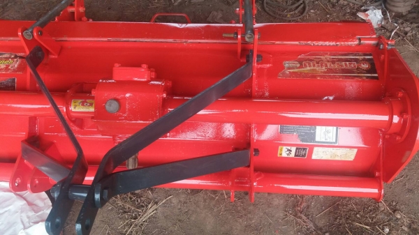 ขายโรตาารี่ ตราช้าง RX164E รุ่นใหม่ สภาพพร้อมใช้งาน เหมาะกับรุ่น 34-36 แรง ขายโรตาารี่ ตราช้าง RX164E รุ่นใหม่ สภาพพร้อมใช้งาน เหมาะกับรุ่น 34-36 แรง