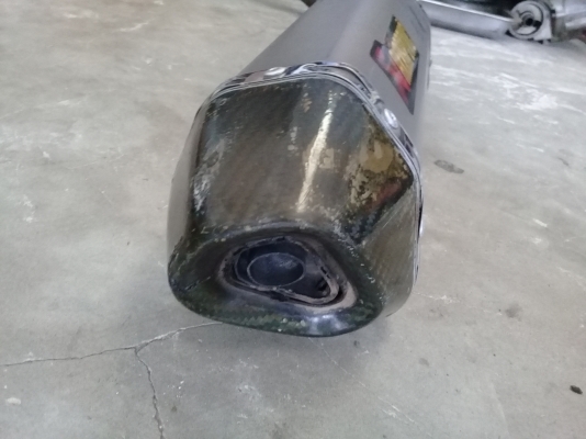 ขายท่อ akrapovic new vespa gts sprint