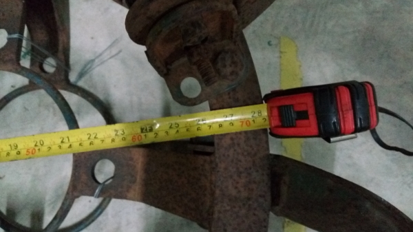 ขายล้อเหล็กกันจมสำหรับรถไถนังขับ วง28นิ้ว ล้อกางสุด1เมตร ขาย 9500 บาทครับ ถูกใจต่อรองได้ครับ คนขายใจดีมีของแถม มีสินค้าอีกมากมายเยี่ยมชมในเฟส รถไถเล็ก สมุทรสาคร ครับลายnewkit1305 โทร0841425045