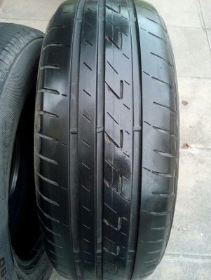 215/60R16 BRIDGESTONE TURANZA และ ECOPIA มี 3 เส้น โทร.081-427-3941