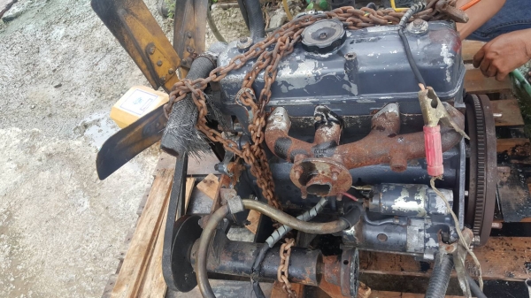 ขายเครื่องยนต์  MITSUBISHI รุ่น K4C  เชื้อเพลิงดีเซล/4สูบ ขายราคา40,000 บาท