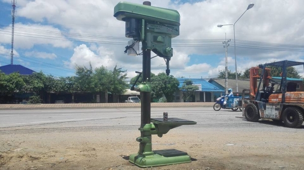 ** SOLD ** สว่านแท่นรุ่นหนักอเมริกา BAFFALO FORGE USA 31 mm ไฟบ้าน 220v พร้อมใช้ ** SOLD ** สว่านแท่นรุ่นหนักอเมริกา BAFFALO FORGE USA 31 mm ไฟบ้าน 220v พร้อมใช้