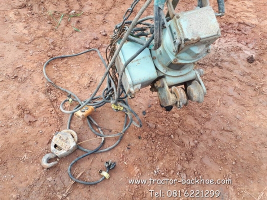 ขายสภาพ รอกสลิง HITACHI ยกได้ 250 กิโลกรัม เก่าญี่ปุ่นแท้