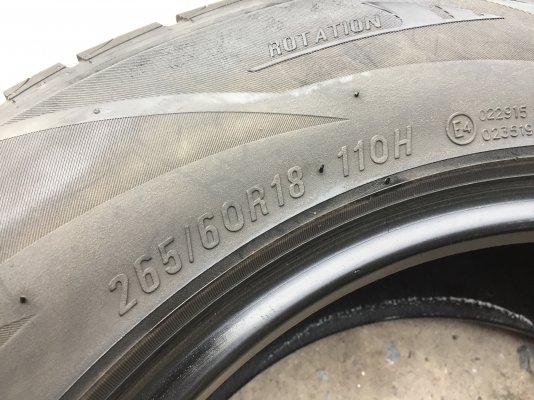 ยาง MAXXIS 265-60-18 ปี 15 ครบชุด 4 เส้น 5500 สภาพสวยๆไม่บวมไม่กินข้าง ดอกยางเหลือเยอะเอาไปวิ่งกันใด้อีกยาวค่ะ ยาง MAXXIS 265-60-18 ปี 15 ครบชุด 4 เส้น 5500 สภาพสวยๆไม่บวมไม่กินข้าง ดอกยางเหลือเยอะเอาไปวิ่งกันใด้อีกยาวค่ะ