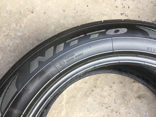 ยาง Nitto nt 420 235-55-18 ปี 16 2 เส้น 6500 สวยๆไม่มีปะไม่บวมดอกยางเหลือเยอะเอาไปวิ่งกันใด้อีกยาวค่ ยาง Nitto nt 420 235-55-18 ปี 16 2 เส้น 6500 สวยๆไม่มีปะไม่บวมดอกยางเหลือเยอะเอาไปวิ่งกันใด้อีกยาวค่
